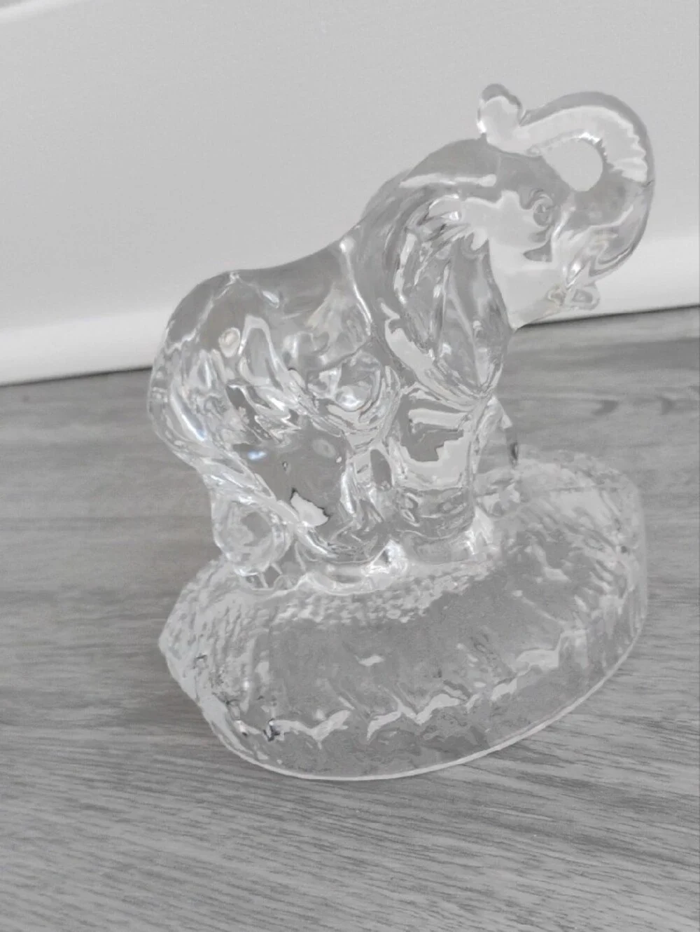 Vintage RCR Oneida Capri 24% Lead Crystal Mother & Baby Elephant Figurine